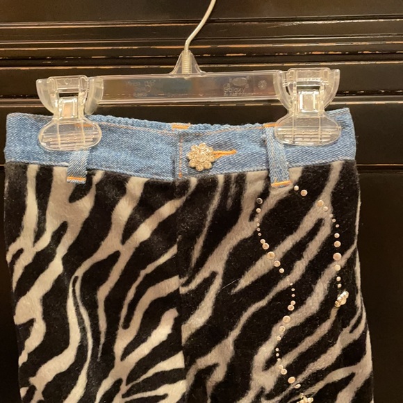 Greggy Girl Two piece animal outfit - Picture 5 of 8